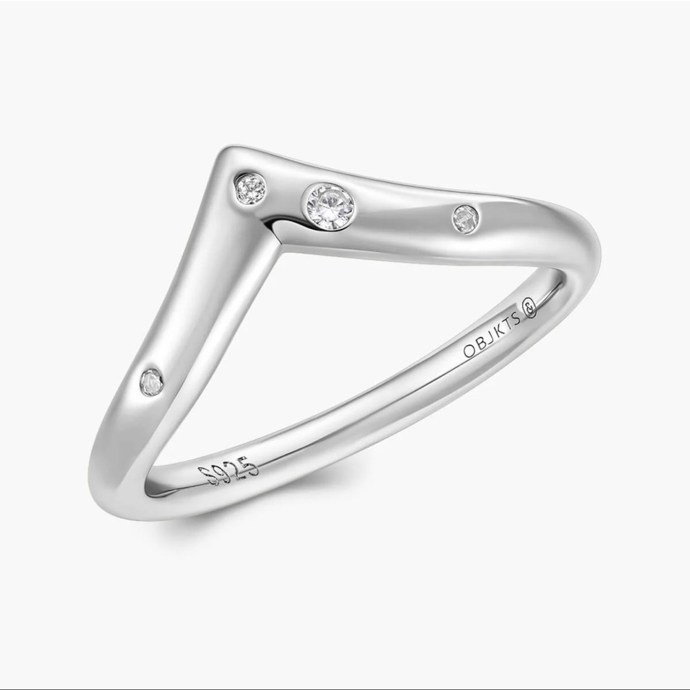 Chevron Ring with stones